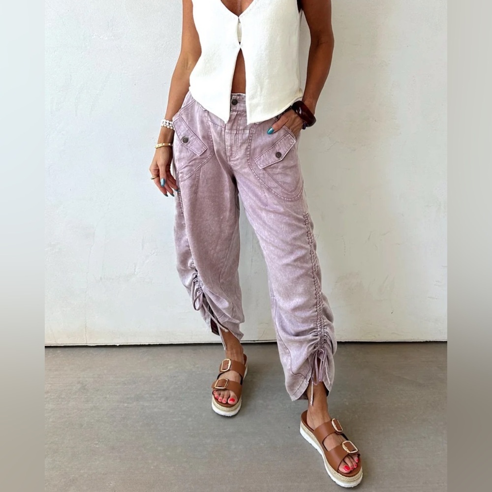 NWT Bluevelvet Cargo Pocket Tencel Side Ruched Mauve Cropped Pants - Picture 5 of 10